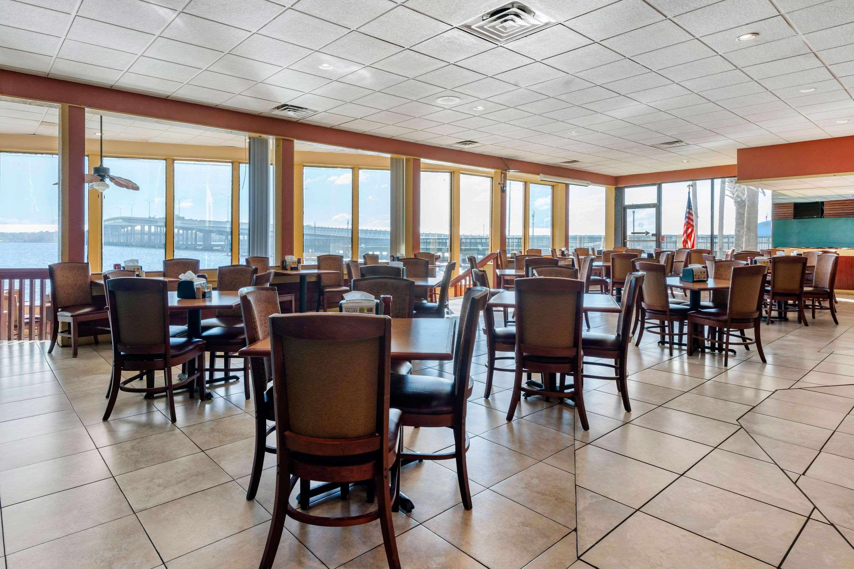 Quality Inn And Suites Palatka Riverfront المظهر الخارجي الصورة