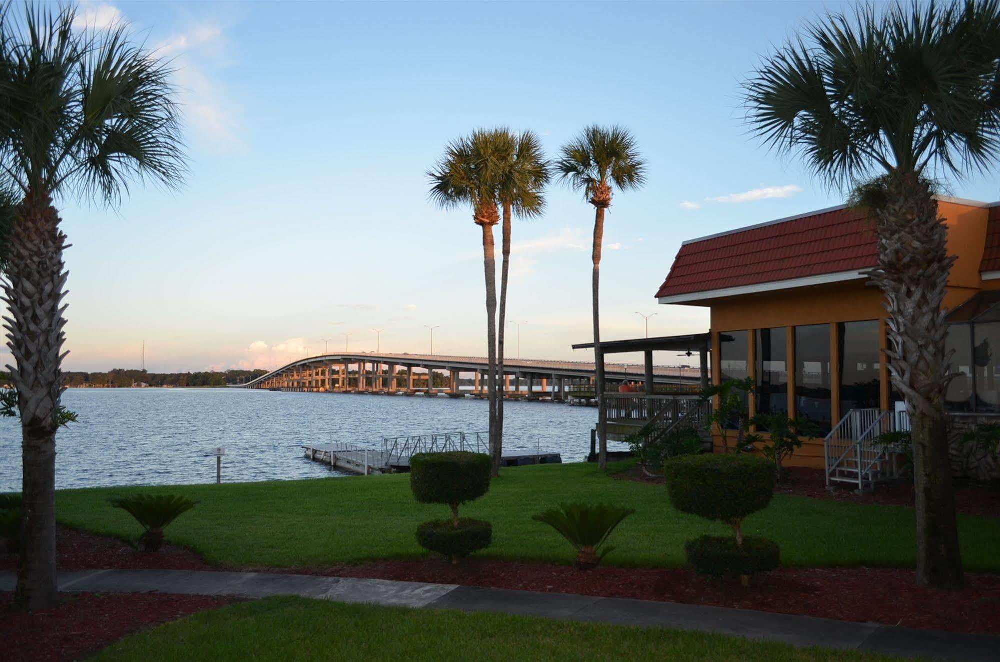 Quality Inn And Suites Palatka Riverfront المظهر الخارجي الصورة