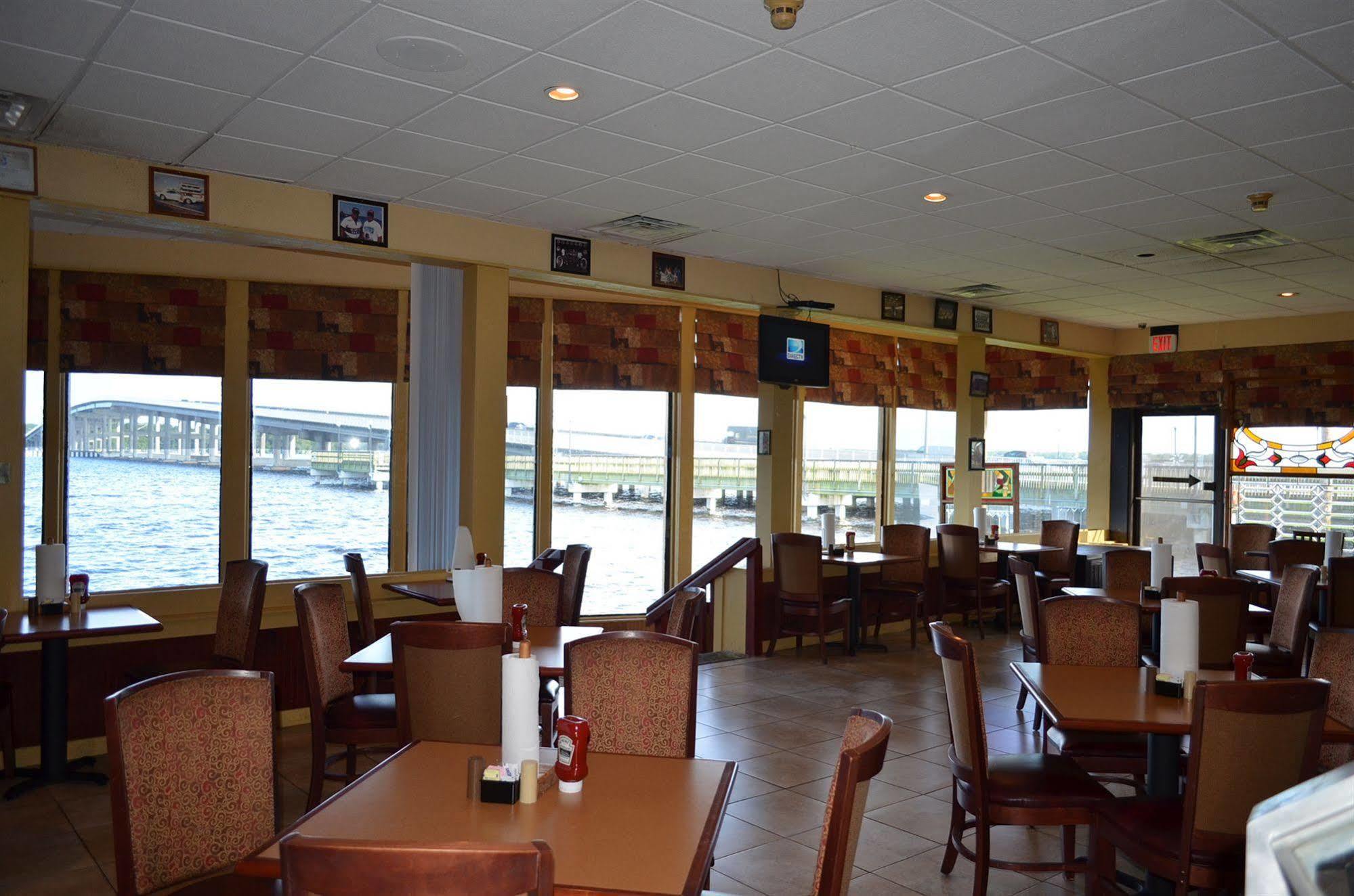 Quality Inn And Suites Palatka Riverfront المظهر الخارجي الصورة